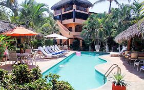 Hotel Casamar Suites